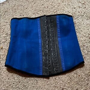 Ann Chery Black Waist Trainer